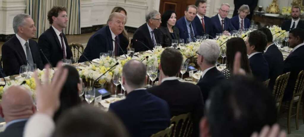 RÉUNION LES TECH CHEZ TRUMP